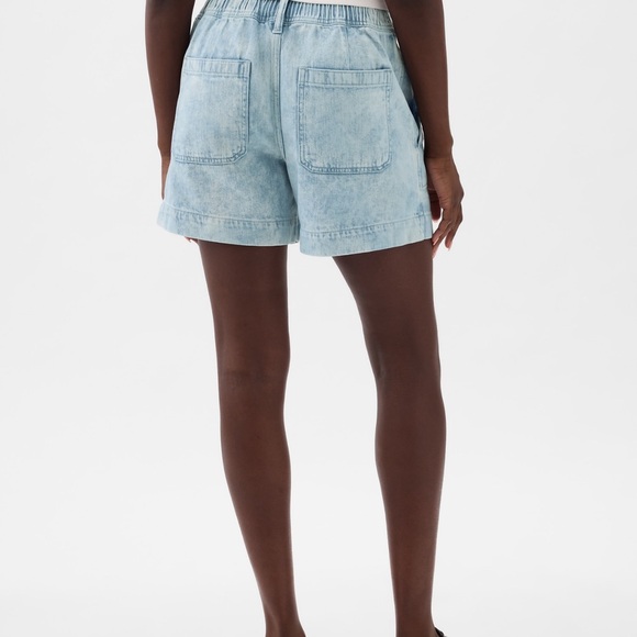 Gap women’s easy denim shorts in light indigo- new without tags! XS petite - Picture 4 of 16